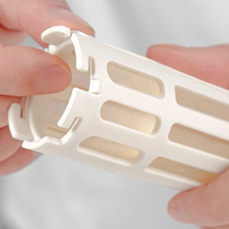 Cold brew bottle with 300-mesh filter for smooth, low-acid coffee